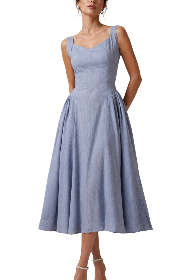 The Adelisse Classic Shift Dress S