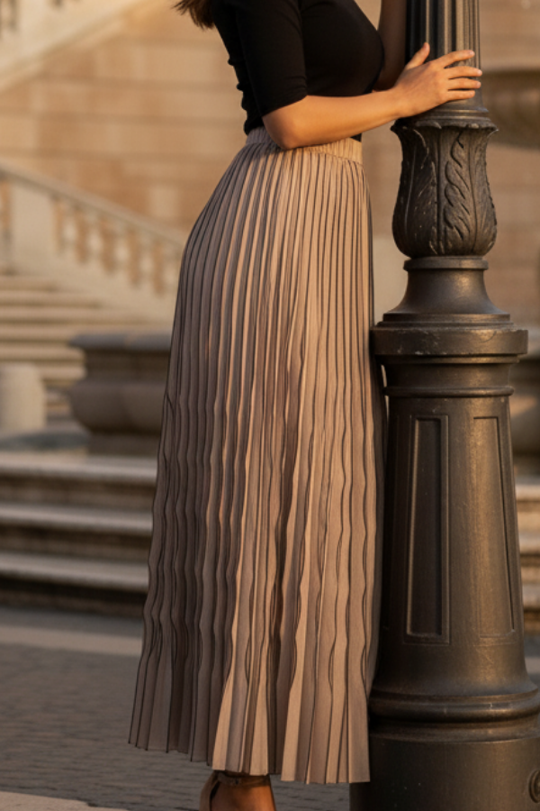 The Anne Waist Band Pleated Midi Skirt