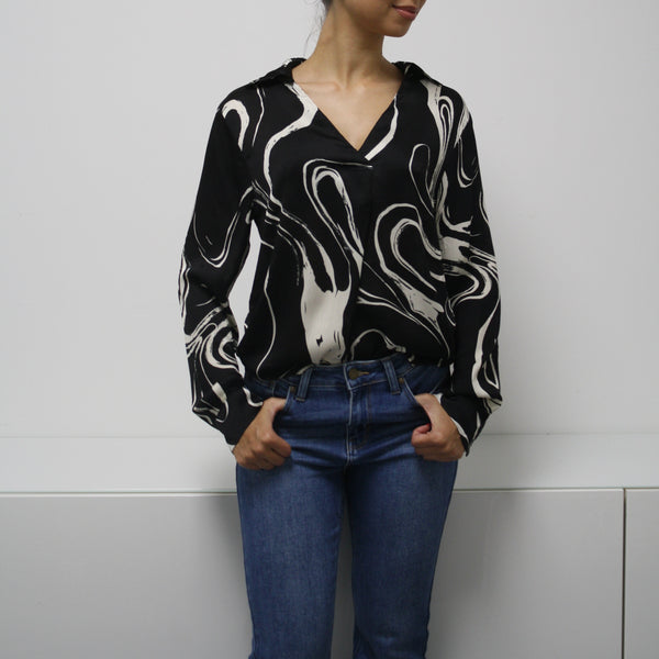 Chelsea V-Neck Woven Shirt Pookie and Sebastian
