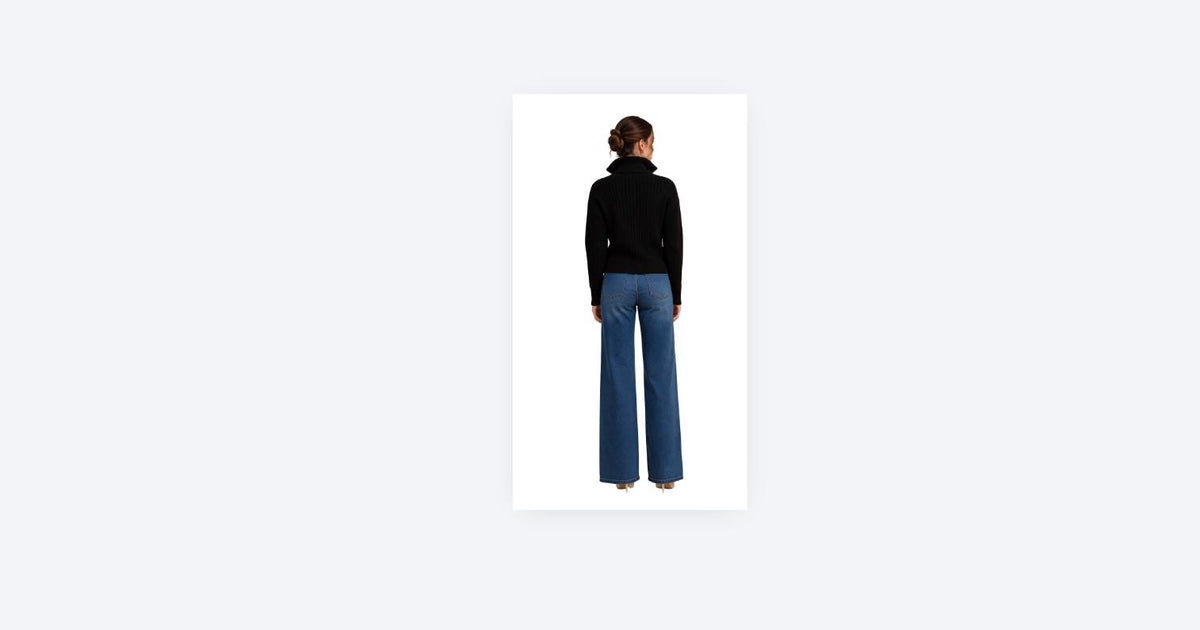 The Estella Zip-Up Ribbed Knit Cardigan - Black